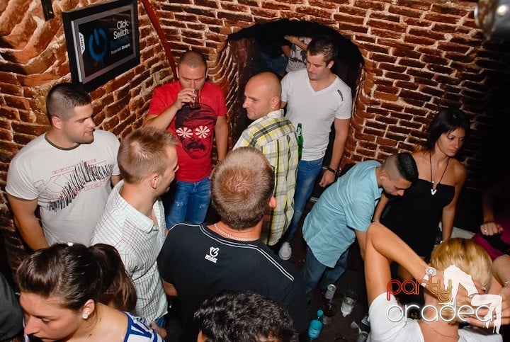 Party în Club Escape, 