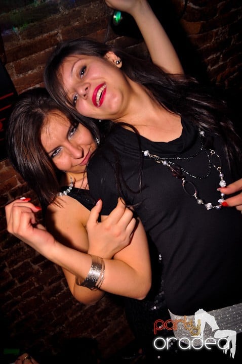 Party în Club Escape, 