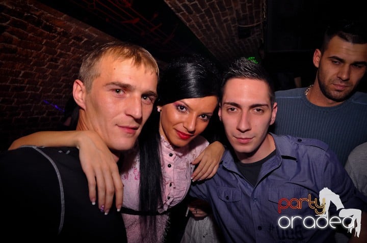 Party în Club Escape, 