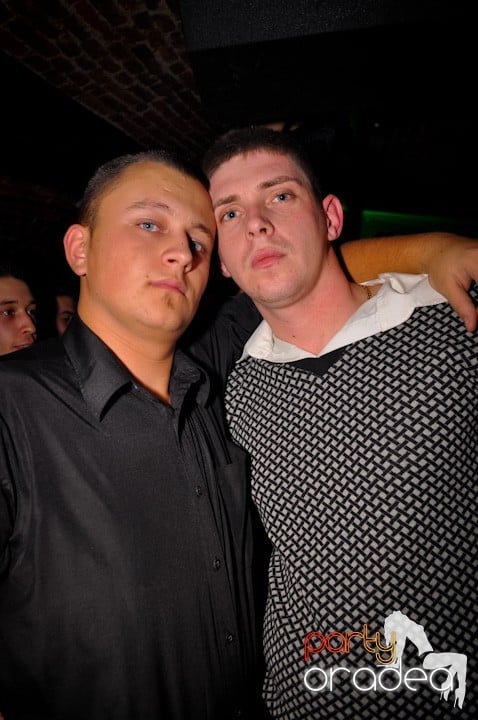 Party în Club Escape, 