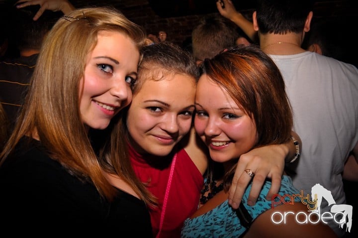 Party în Club Escape, 