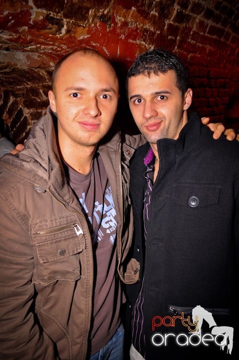 Party în Club Escape, 