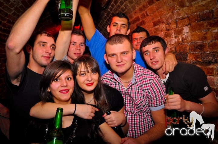 Party în Club Escape, 