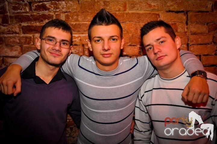 Party în Club Escape, 