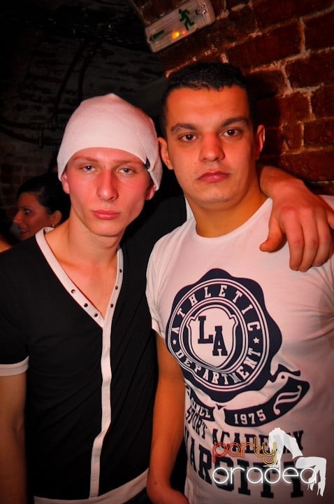 Party în Club Escape, 