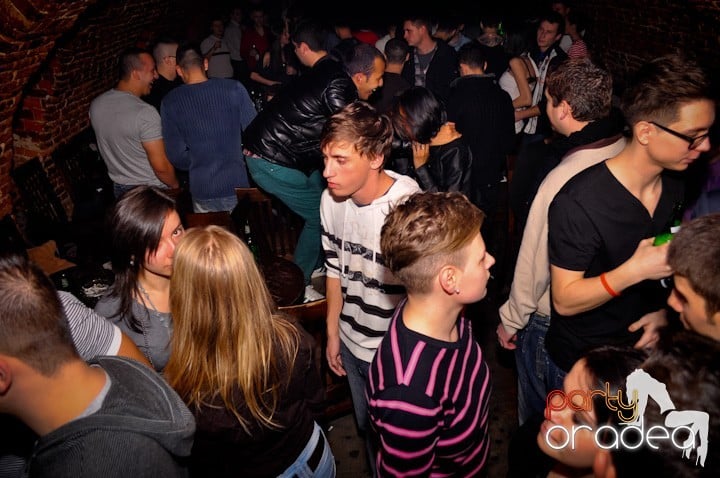 Party în Club Escape, 