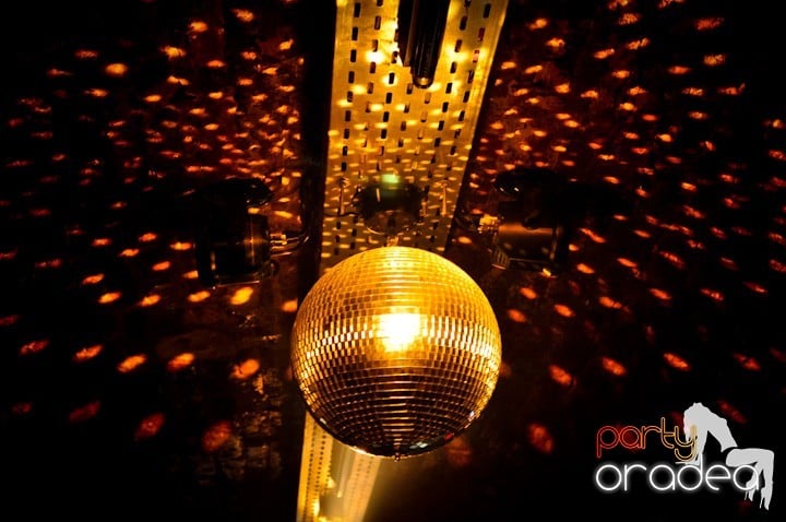 Party în Club Escape, 