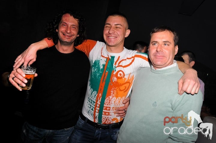 Party în Club Heat, 