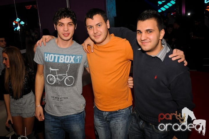 Party în Club Heat, 