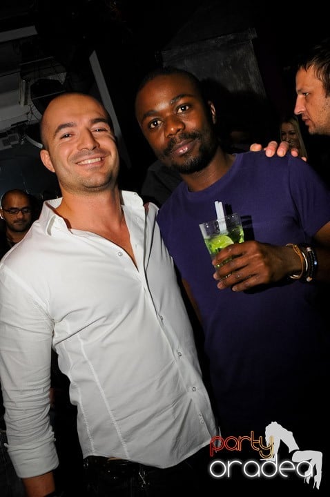 Party în Club Heat, 