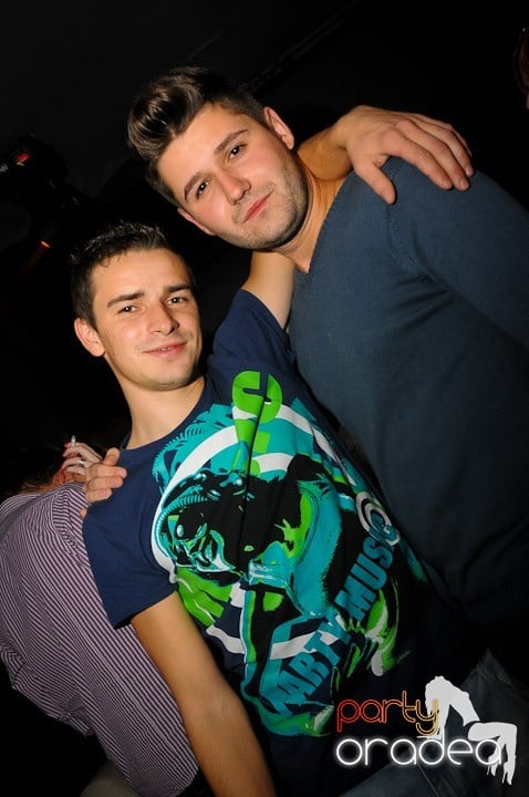 Party în Club Heat, 