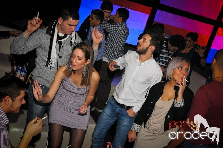 Party în Club Heat, 