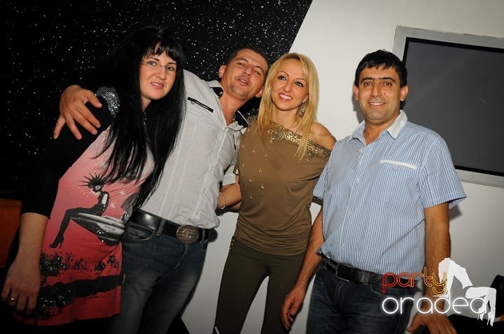 Party în Club Heat, 