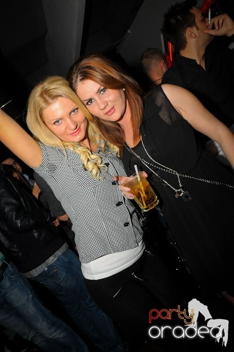 Party în Club Heat, 