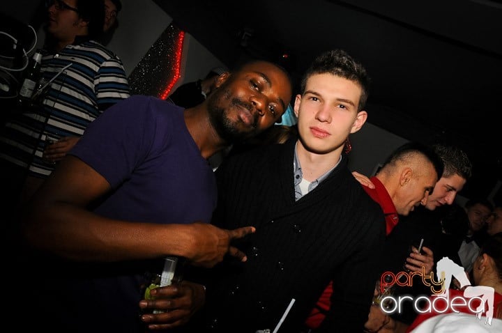 Party în Club Heat, 