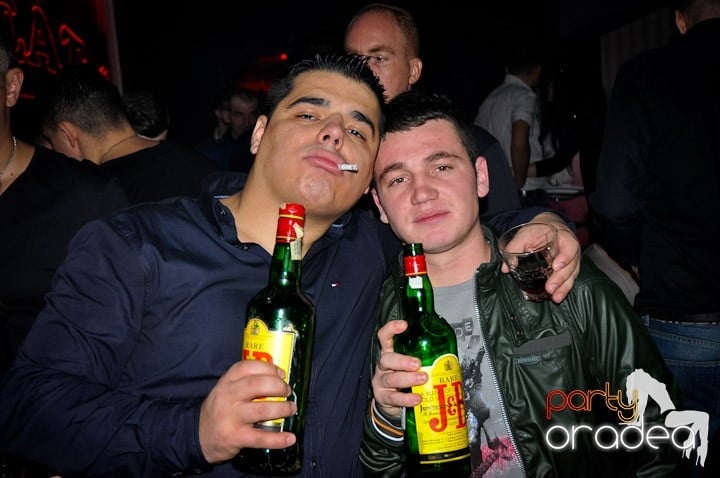 Party în Club Heat, 