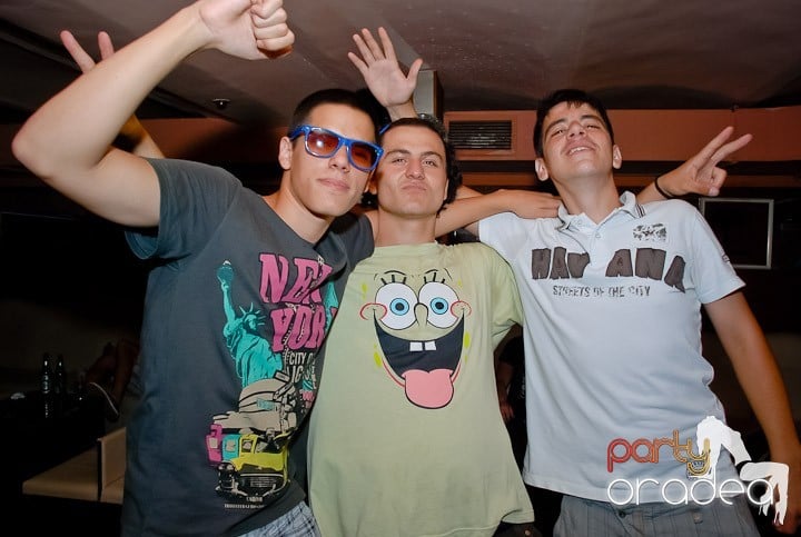 Party în Club Seven, 
