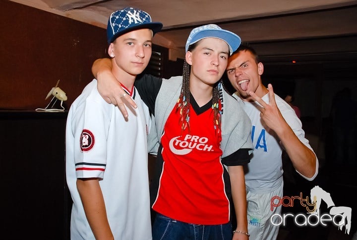 Party în Club Seven, 