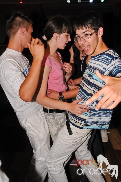 Party în Club Seven, 