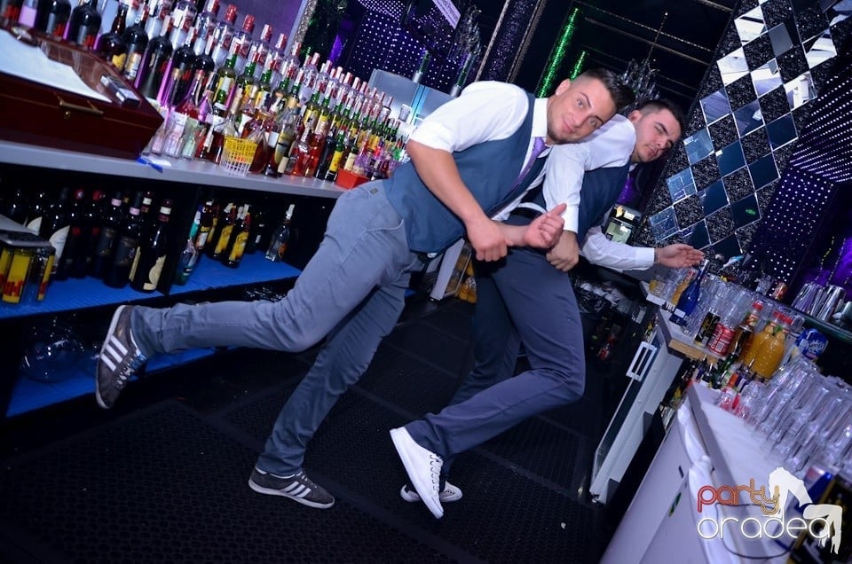 Party în Club The One cu DJ Ben Boognar, 