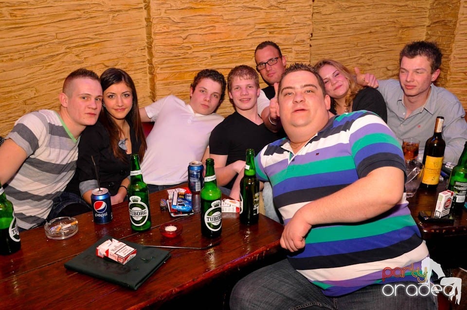 Party în Downtown Club, 