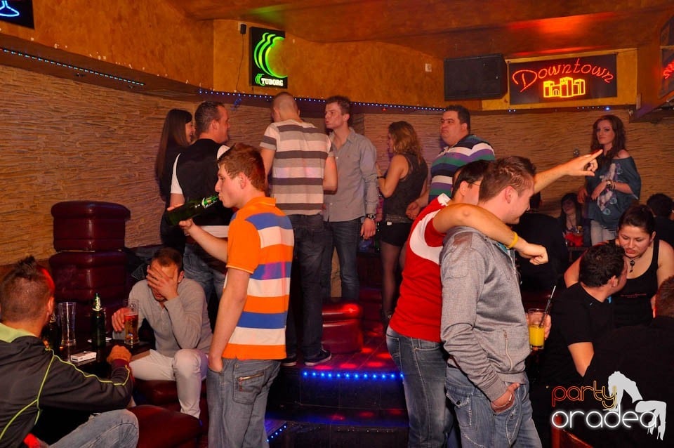 Party în Downtown Club, 