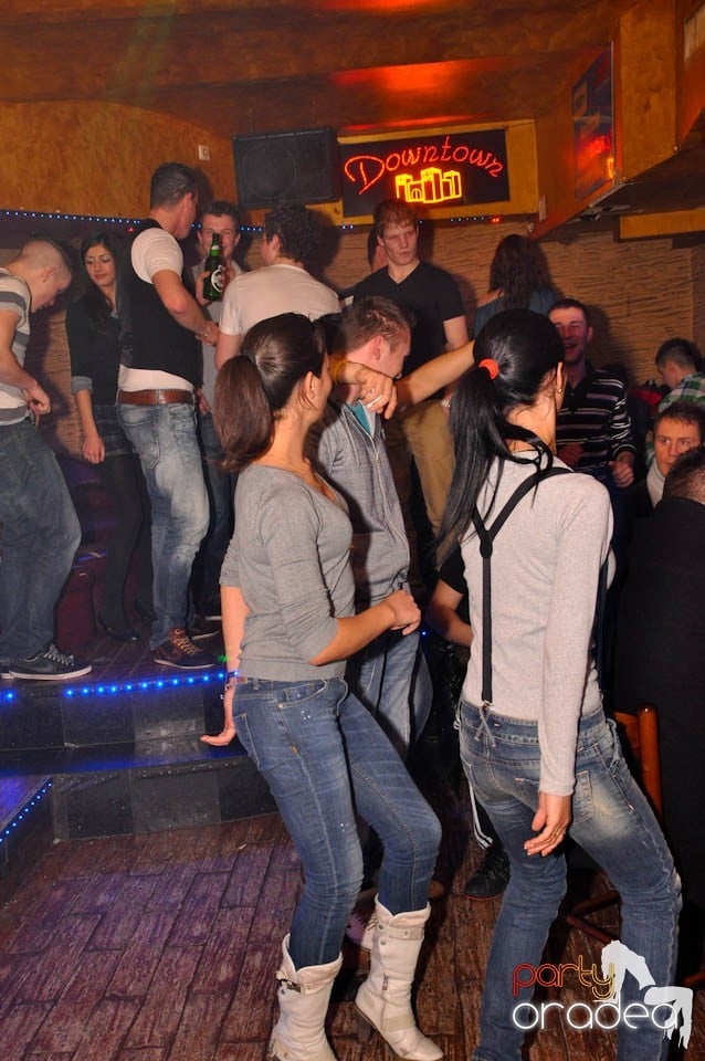 Party în Downtown Club, 