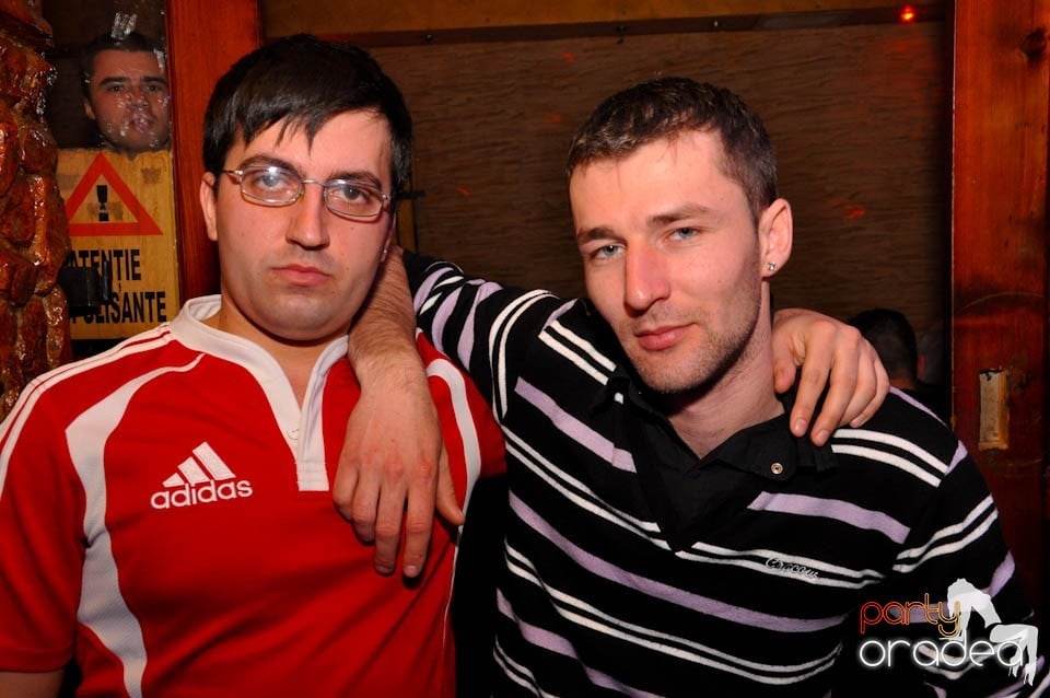 Party în Downtown Club, 