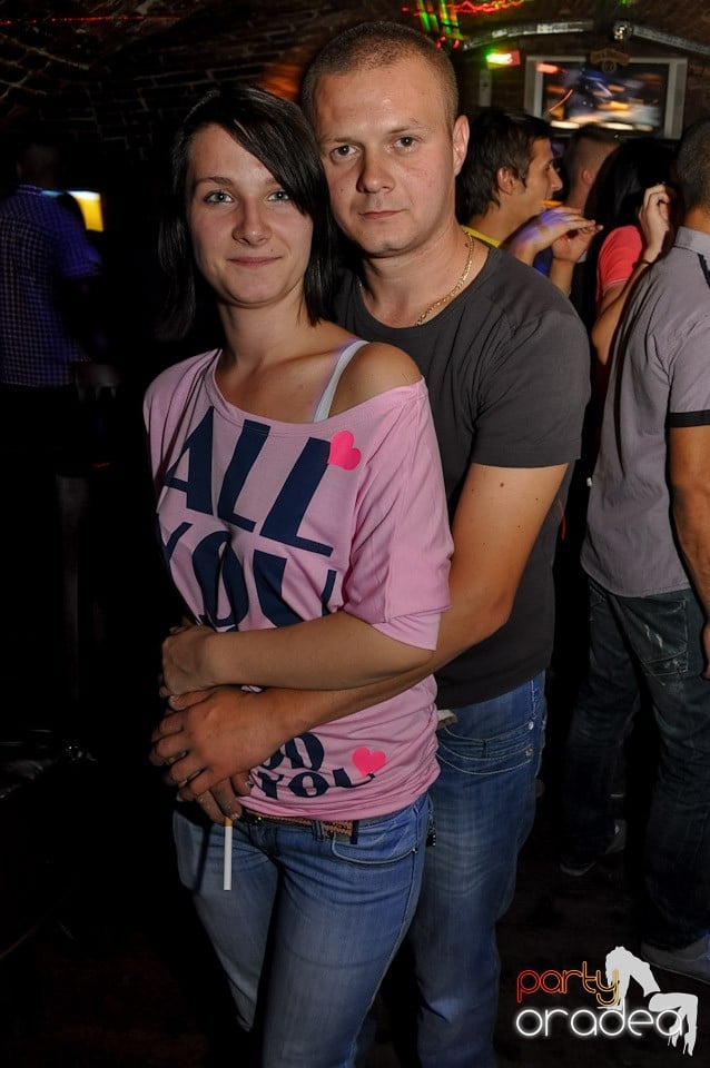 Party în Escape Club, 