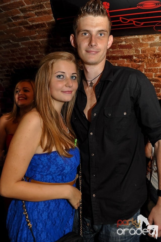 Party în Escape Club, 