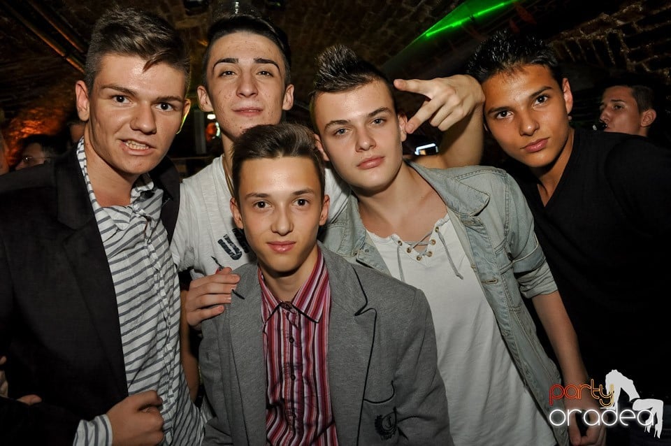 Party în Escape Club, 