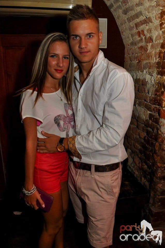 Party în Escape Club, 