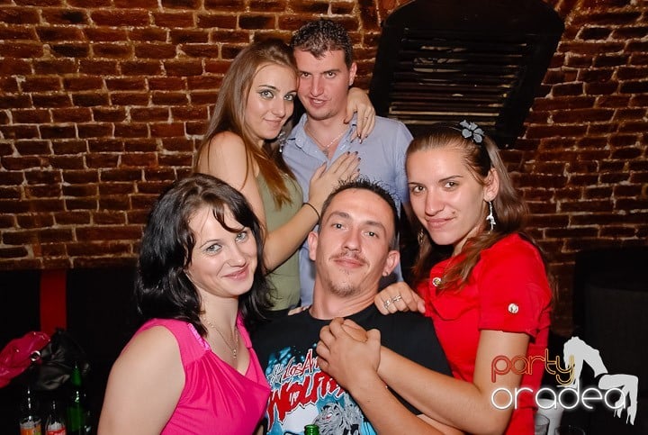 Party în Escape, 