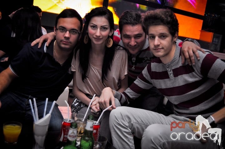 Party în Heat Club, 