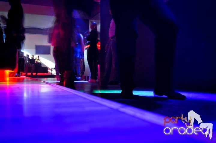 Party în Heat Club, 