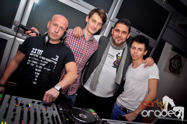 Party în Heat Club, 