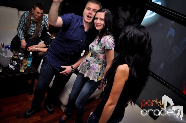 Party în Heat Club, 