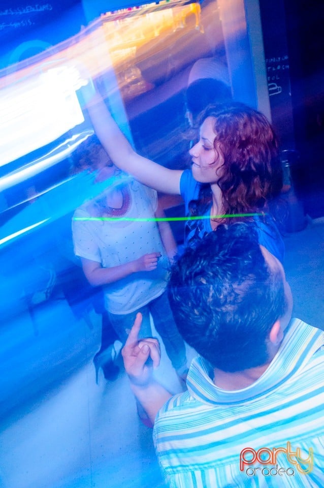 Party în Juice, Juice