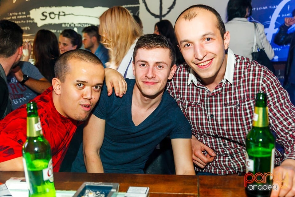 Party în Juice, Juice