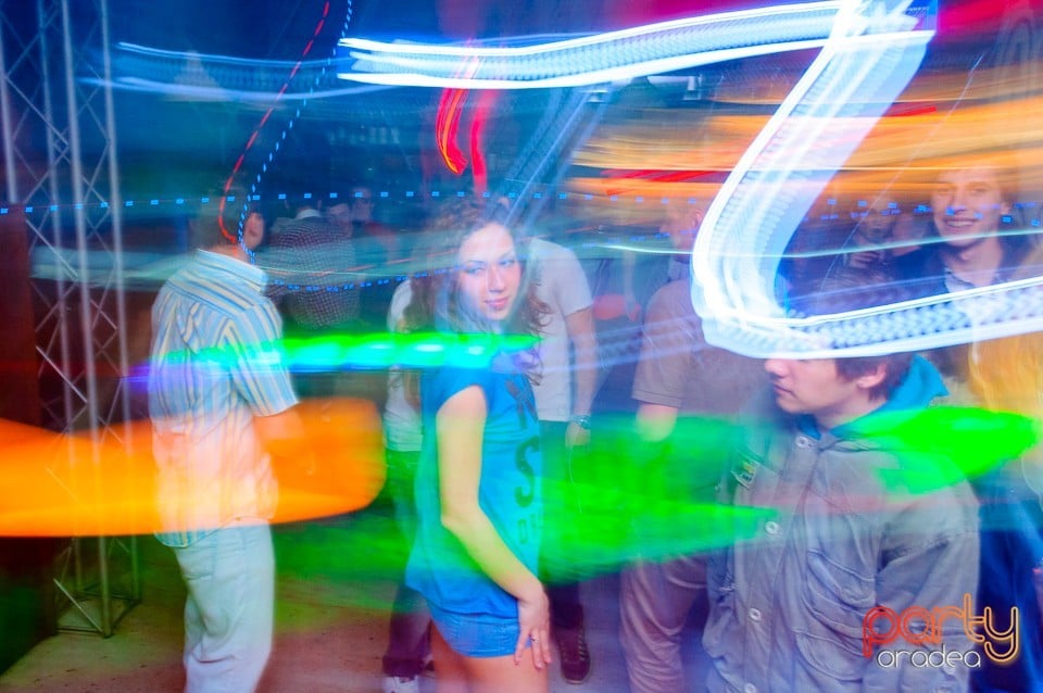 Party în Juice, Juice