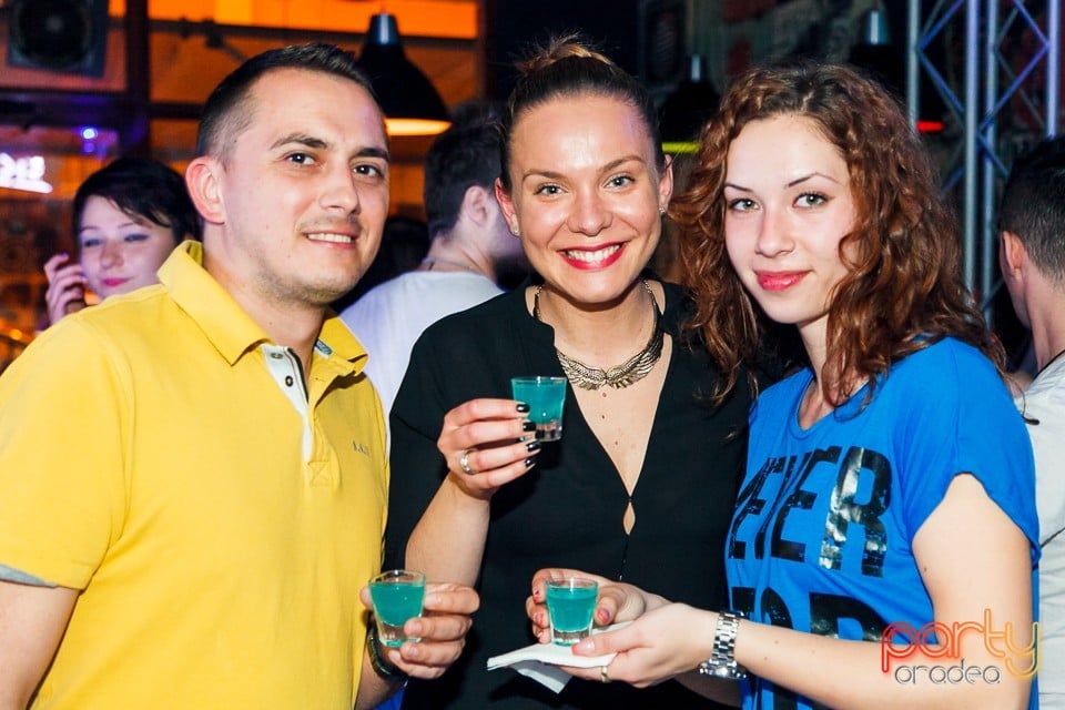 Party în Juice, Juice