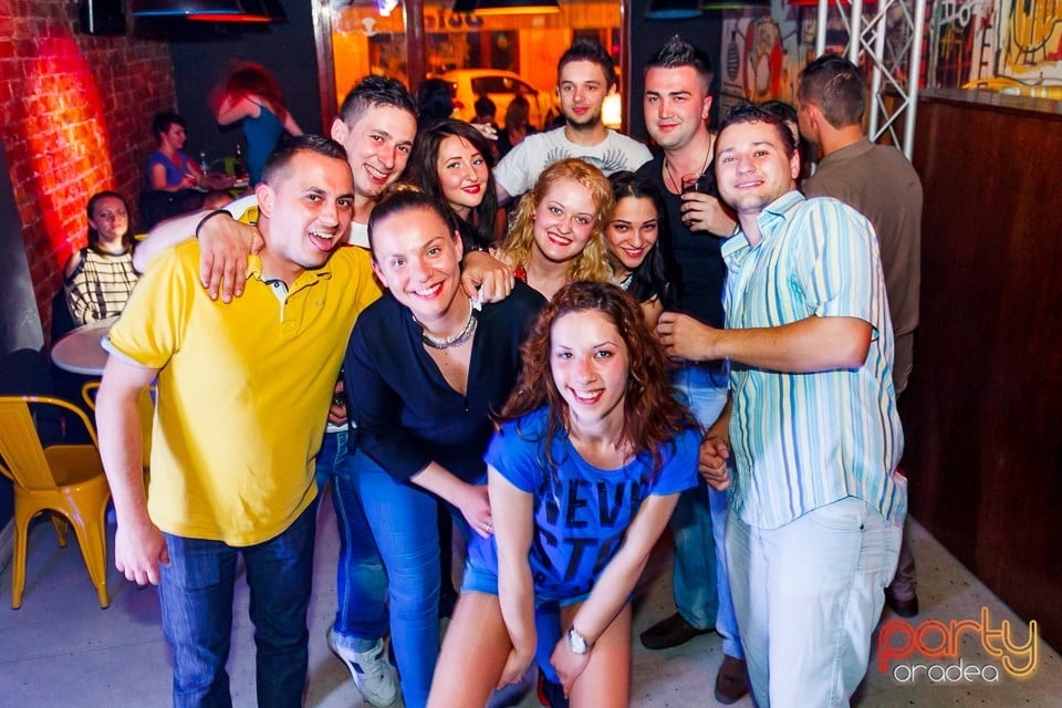 Party în Juice, Juice