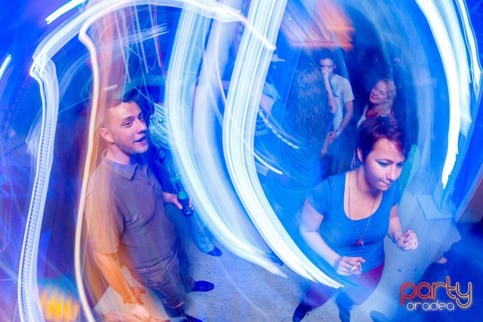 Party în Juice, Juice