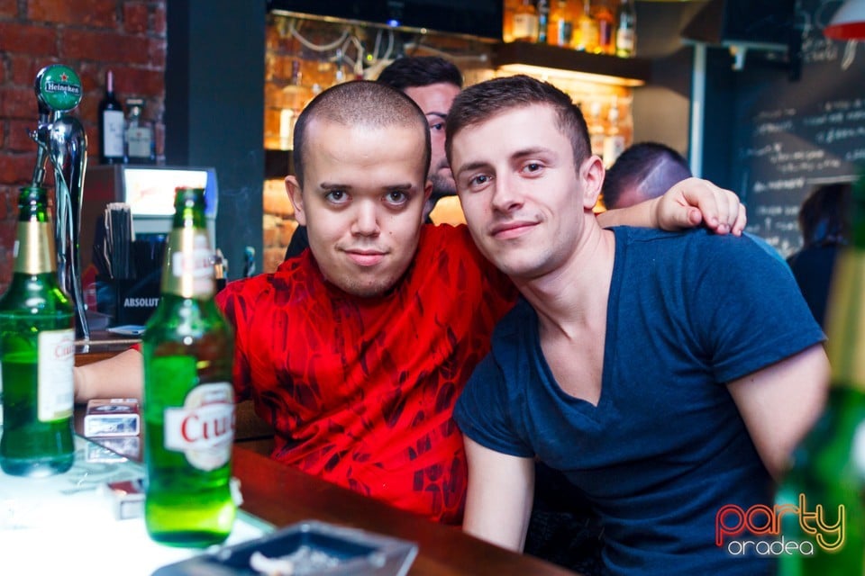 Party în Juice, Juice