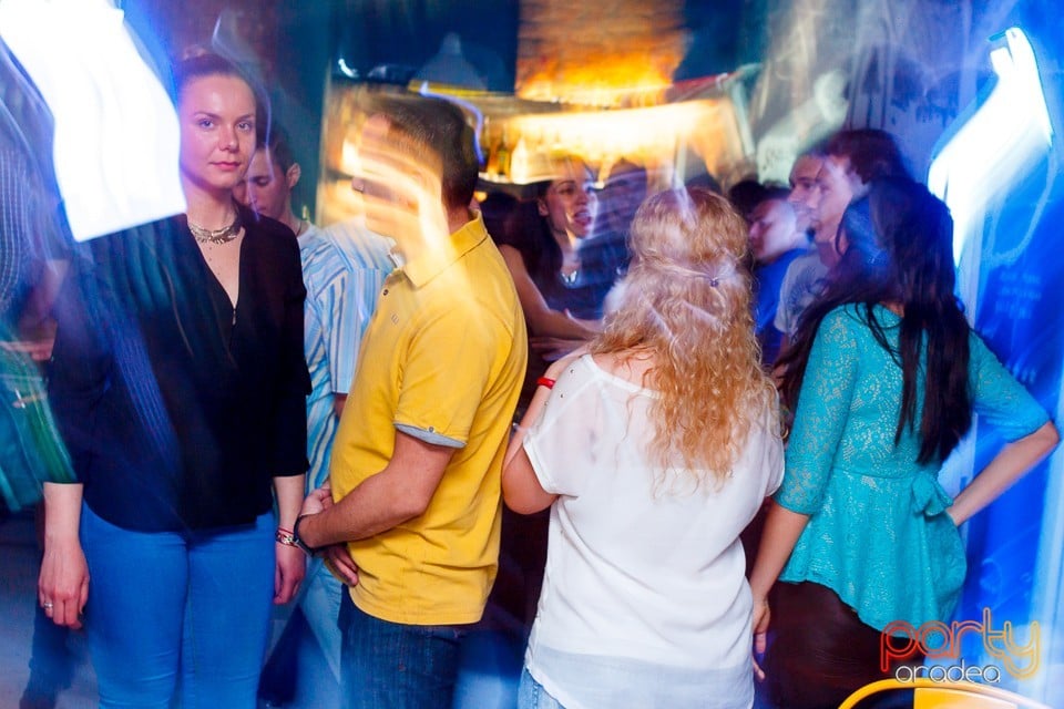 Party în Juice, Juice