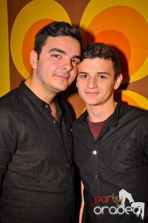 Party în Juice, Juice