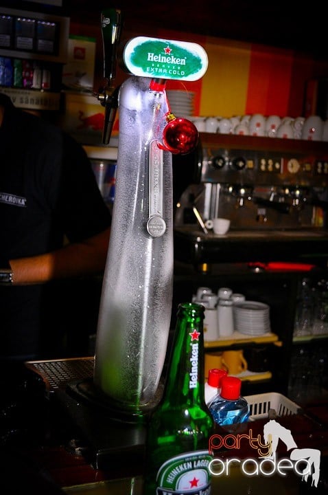 Party în Juice, Juice