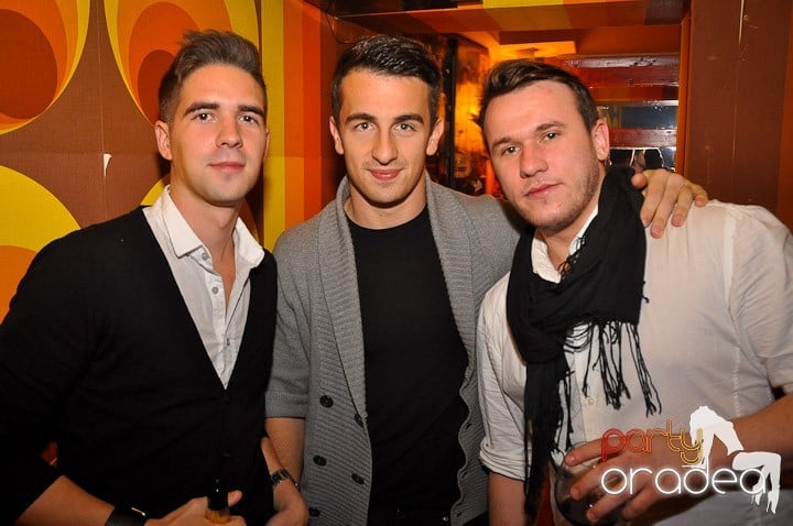 Party în Juice, Juice