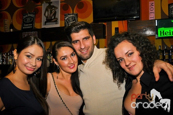 Party în Juice, Juice