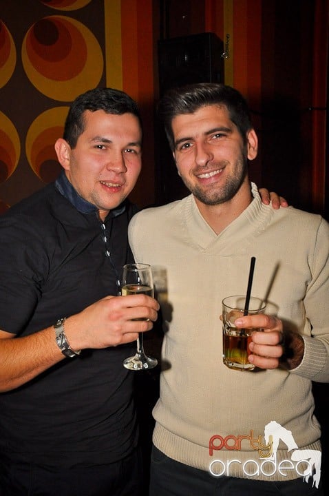 Party în Juice, Juice